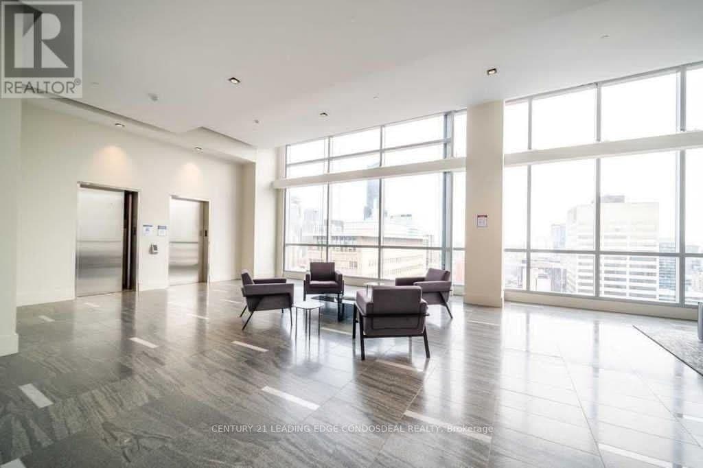 488 University Avenue, Unit 2312 thumbnail 12