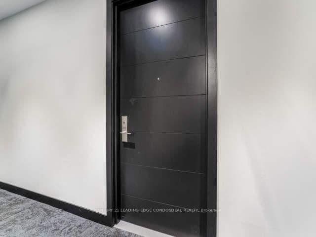 488 University Avenue, Unit 2312 thumbnail 14