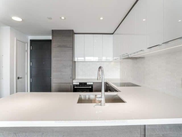488 University Avenue, Unit 2312 thumbnail 18