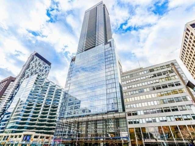 488 University Avenue, Unit 2312 thumbnail 2