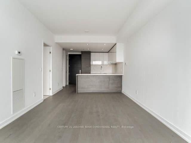 488 University Avenue, Unit 2312 thumbnail 21