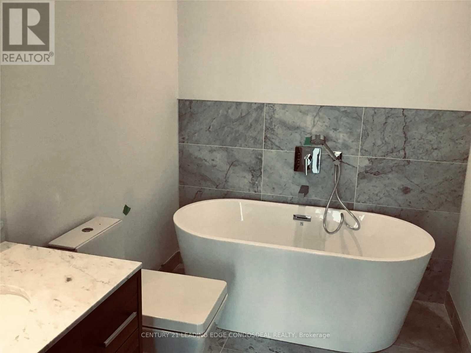 488 University Avenue, Unit 2312 thumbnail 5