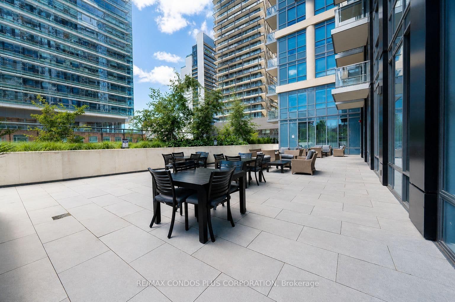108 Peter Street, Unit 2101 thumbnail 23