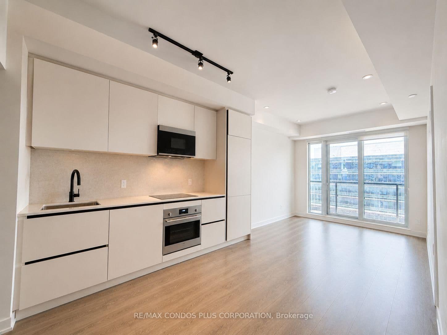 108 Peter Street, Unit 2101 thumbnail 7