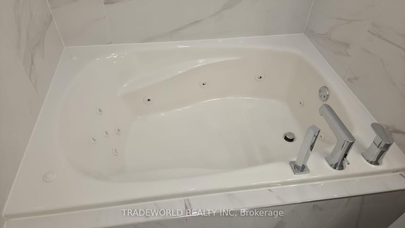 37 Avondale Avenue, Unit 513 thumbnail 18
