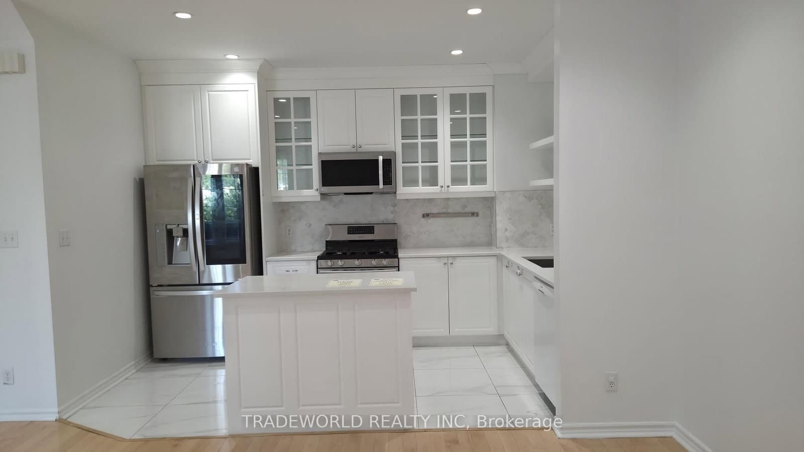 37 Avondale Avenue, Unit 513 thumbnail 9