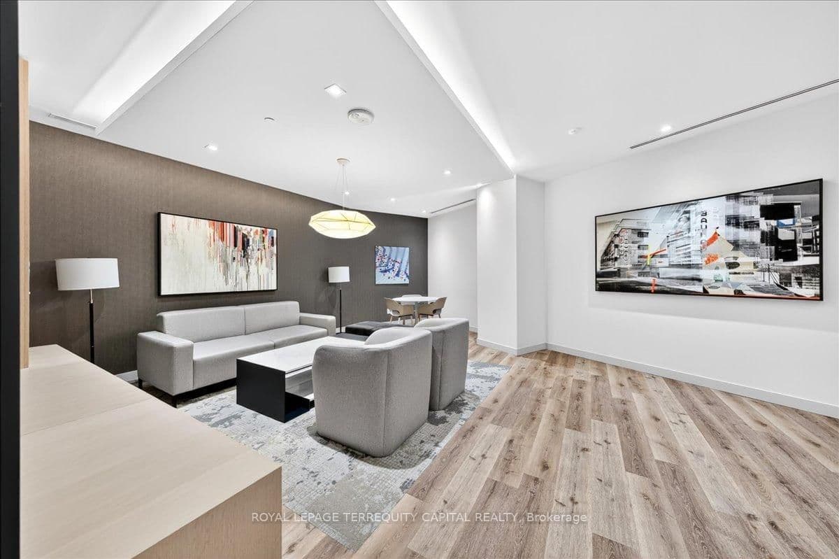 159 Wellesley Street E, Unit 3002 thumbnail 35