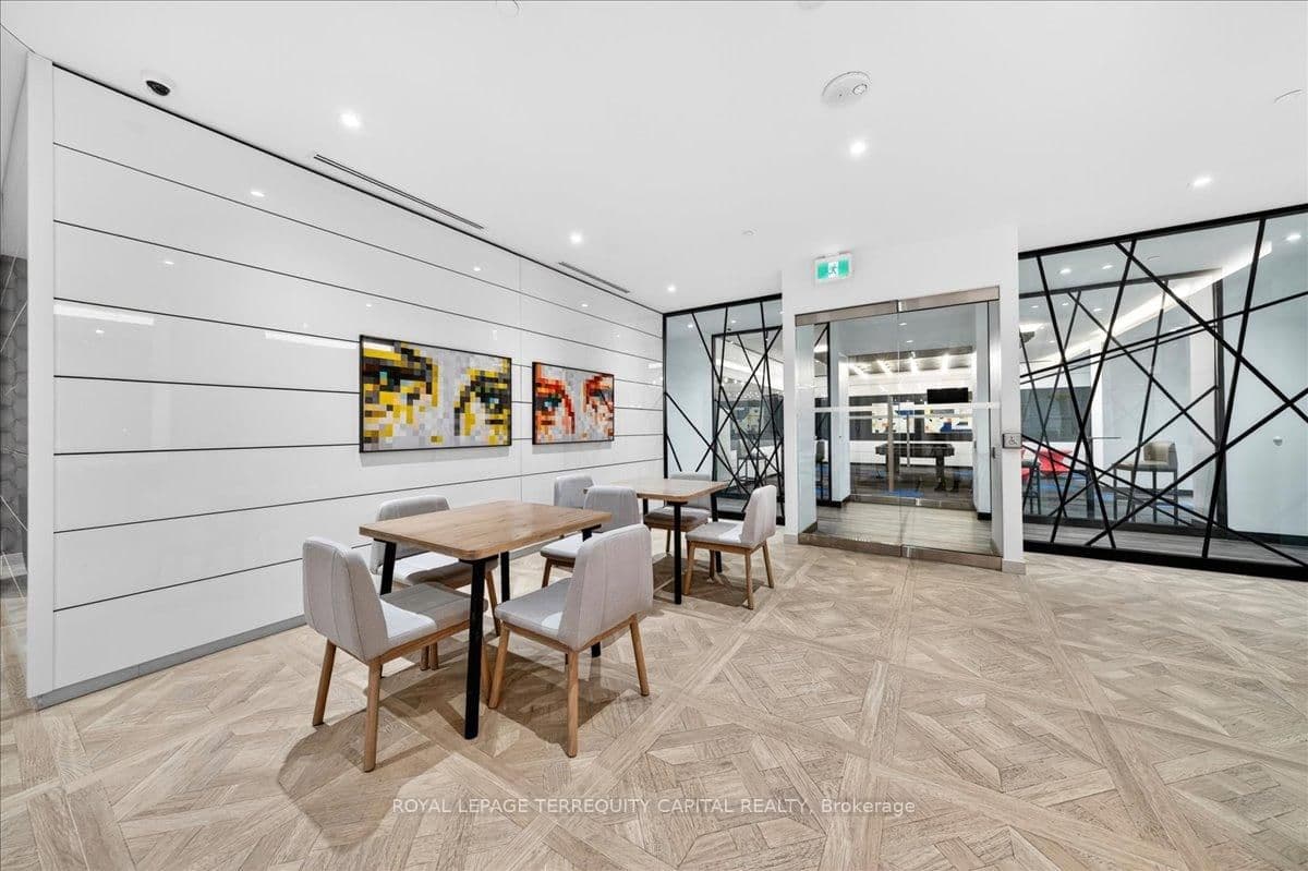 159 Wellesley Street E, Unit 3002 thumbnail 37