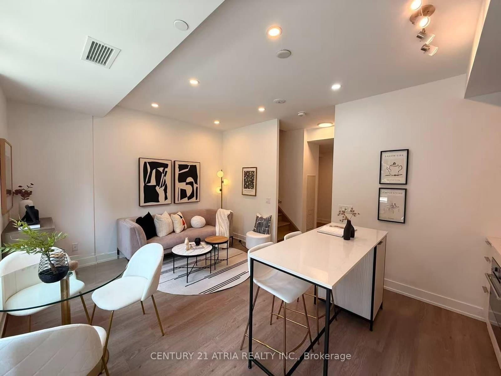 308 Jarvis Street, Unit 103 thumbnail 3