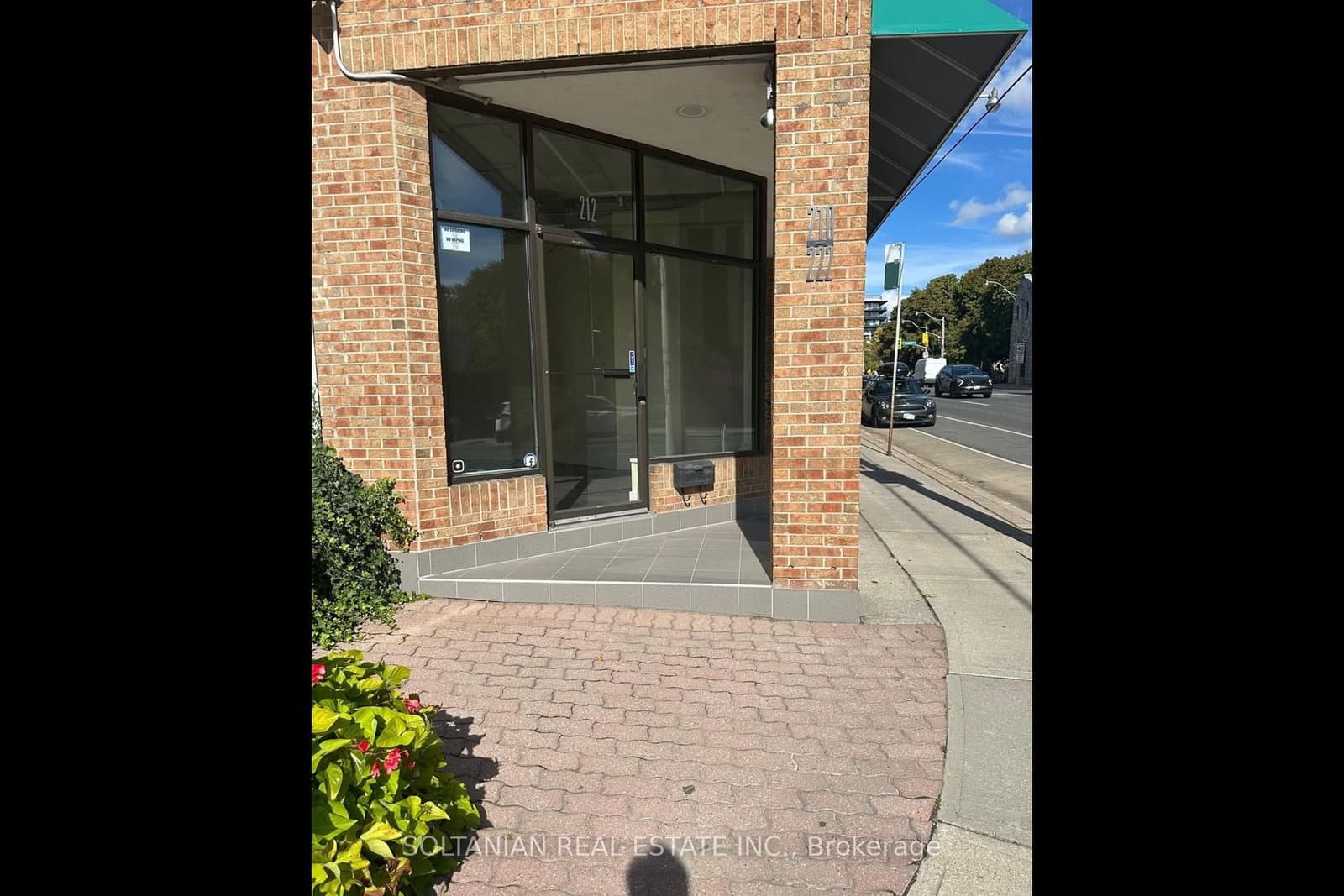 212 Avenue Road thumbnail 6
