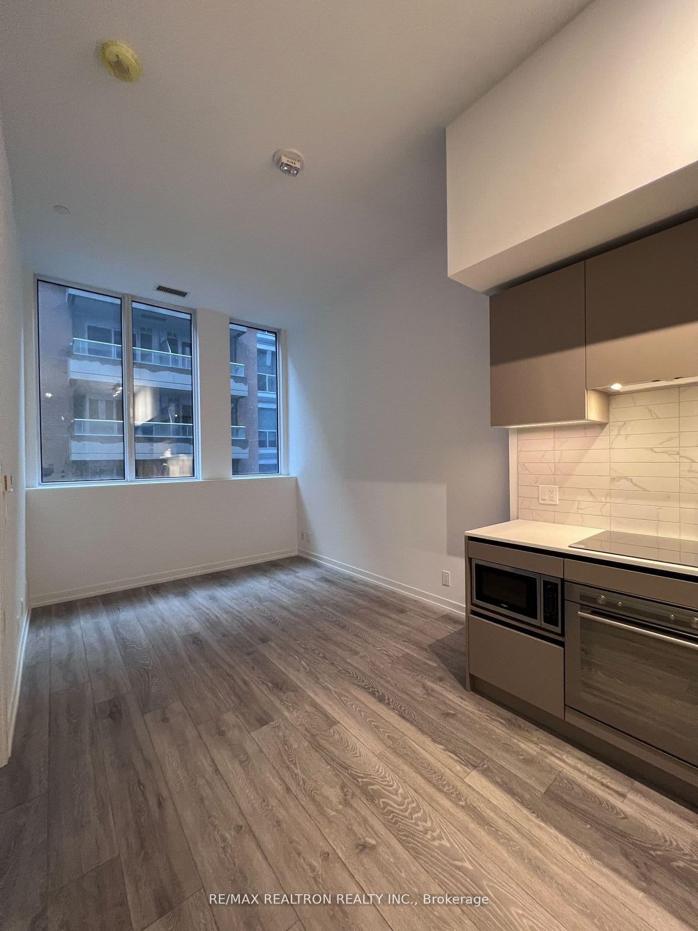 55 Mercer Street, Unit 709 thumbnail 3