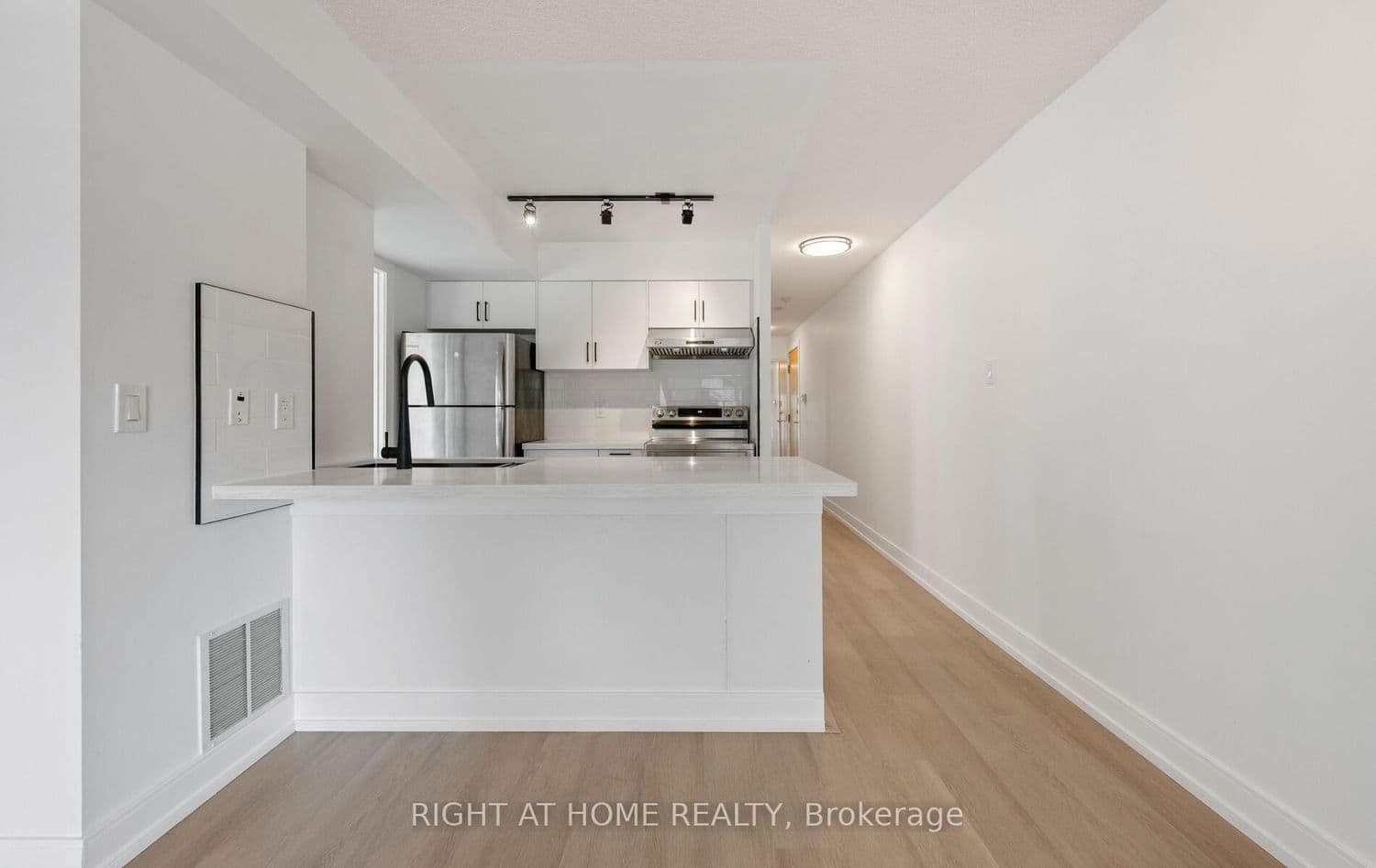 600 Queens Quay, Unit 219 thumbnail 13