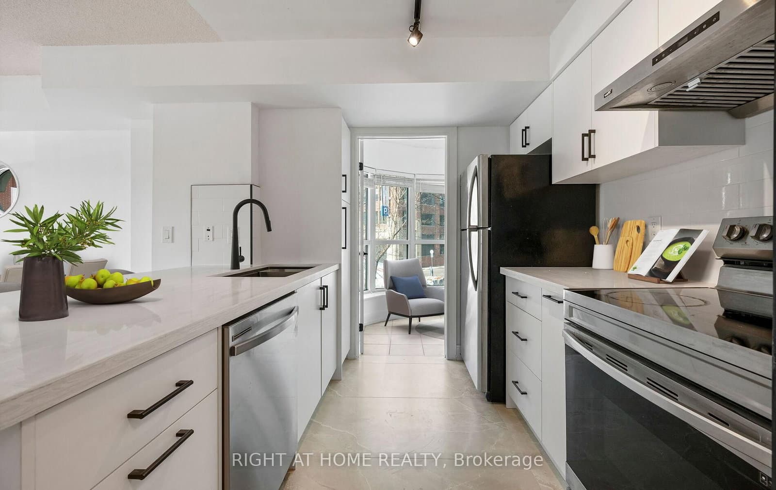 600 Queens Quay, Unit 219 thumbnail 15
