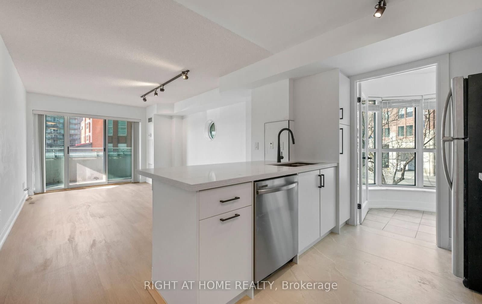 600 Queens Quay, Unit 219 thumbnail 16