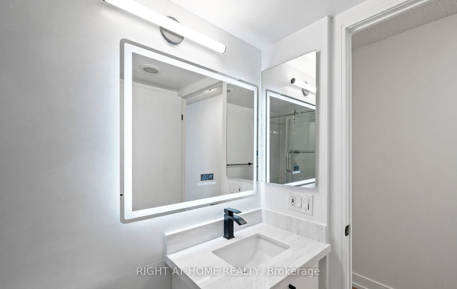 600 Queens Quay, Unit 219 thumbnail 22