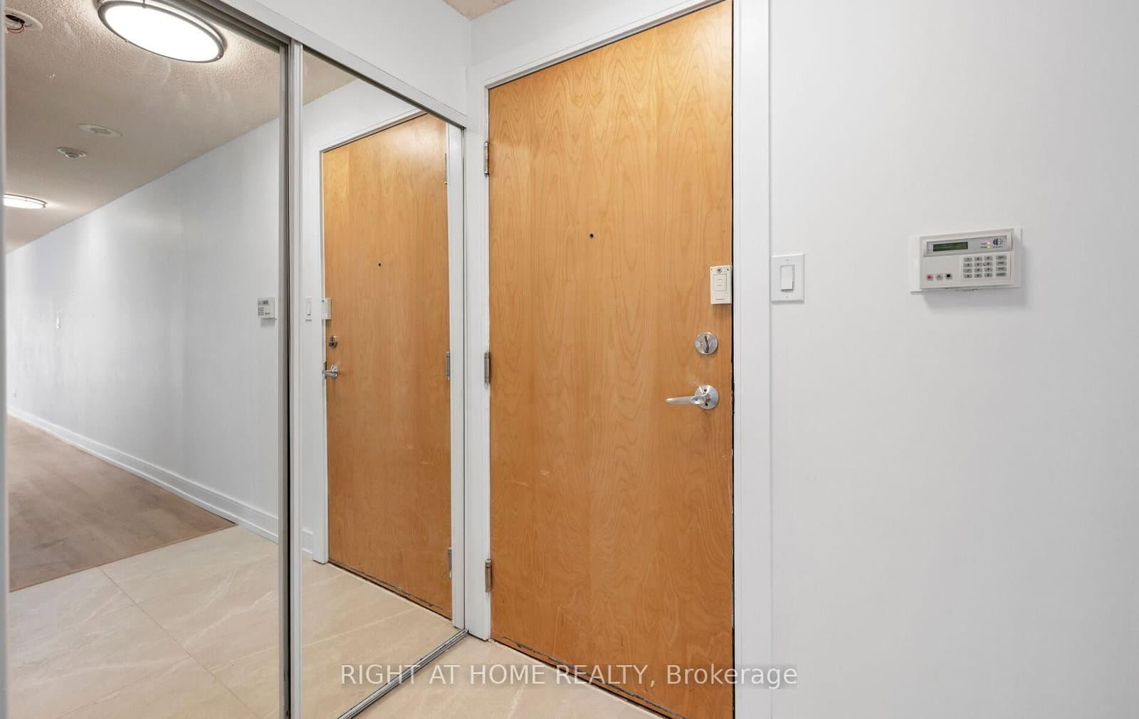 600 Queens Quay, Unit 219 thumbnail 6