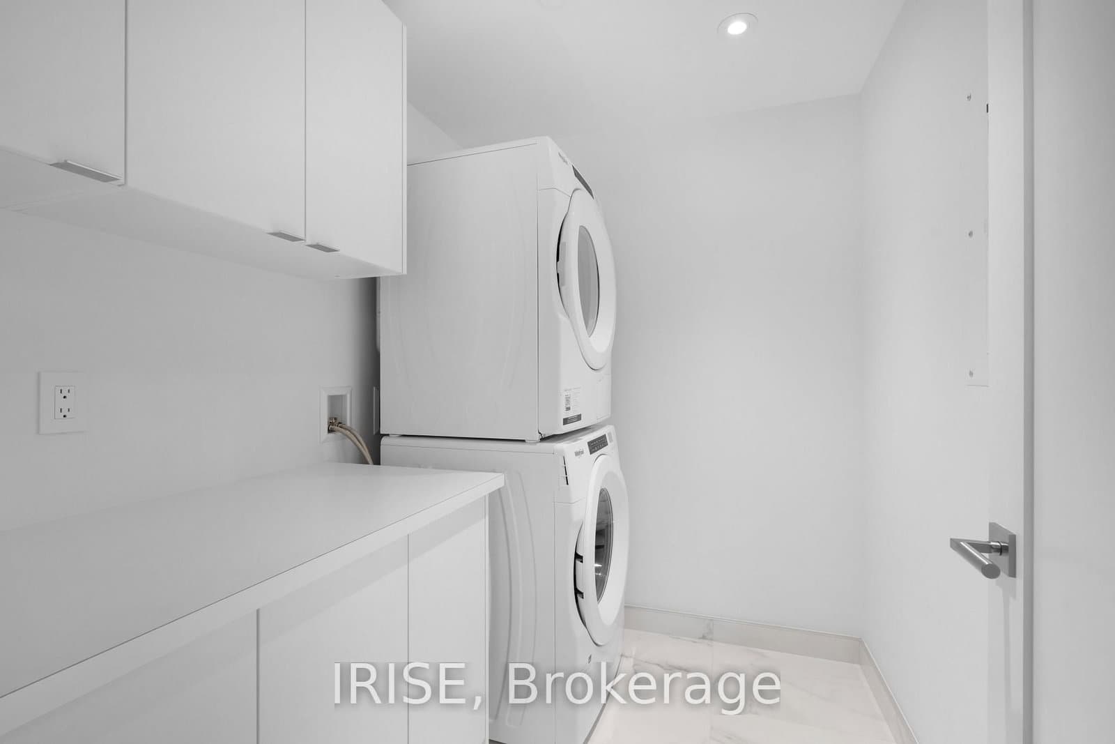 155 Merchants' Wharf, Unit 219 thumbnail 10