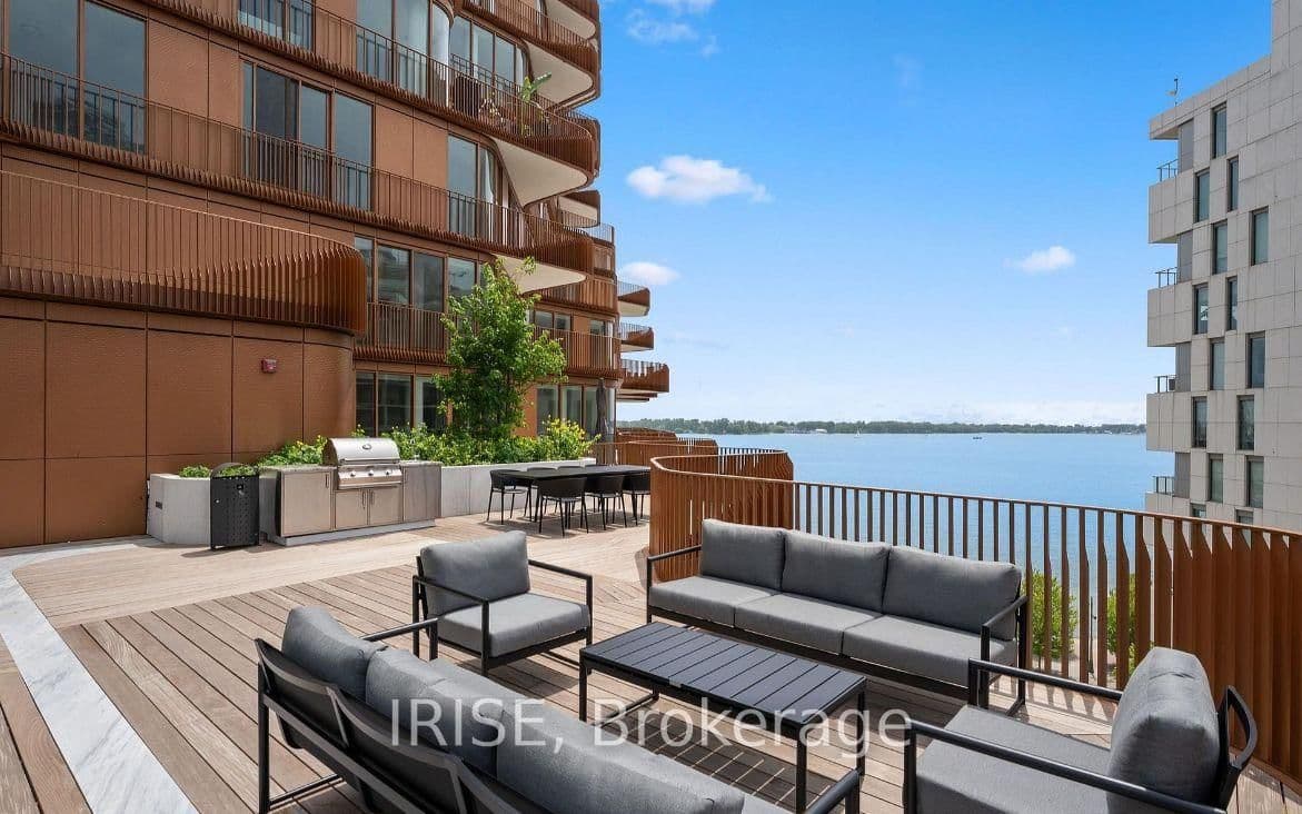 155 Merchants' Wharf, Unit 219 thumbnail 23