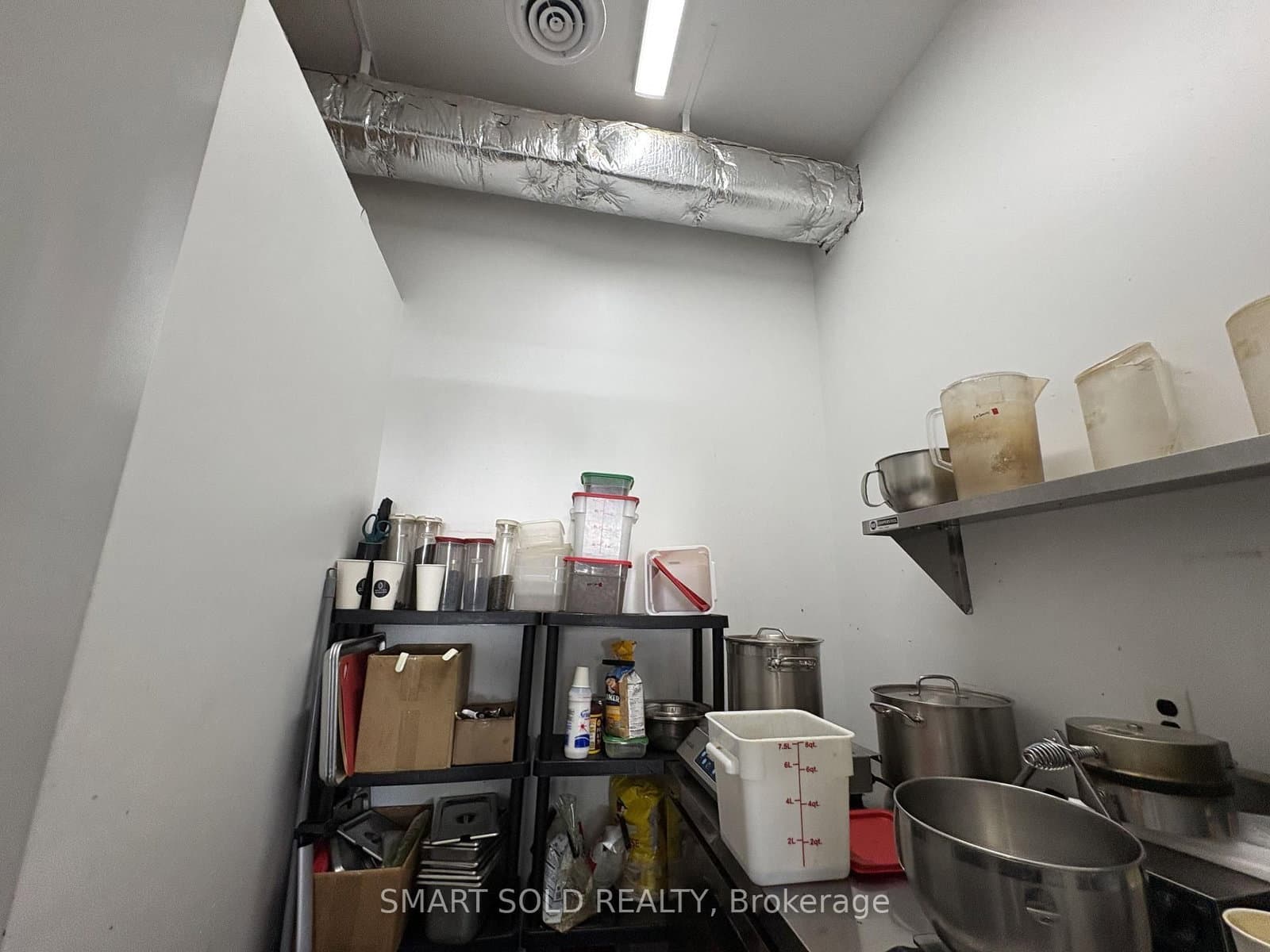 637 Bloor Street W thumbnail 17