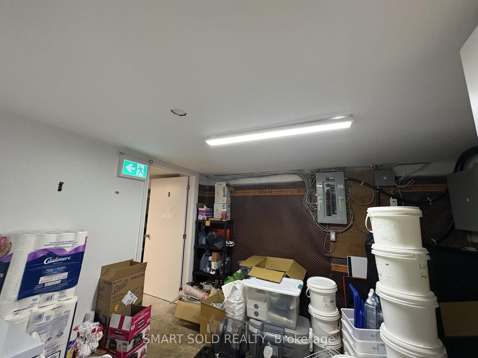 637 Bloor Street W thumbnail 29