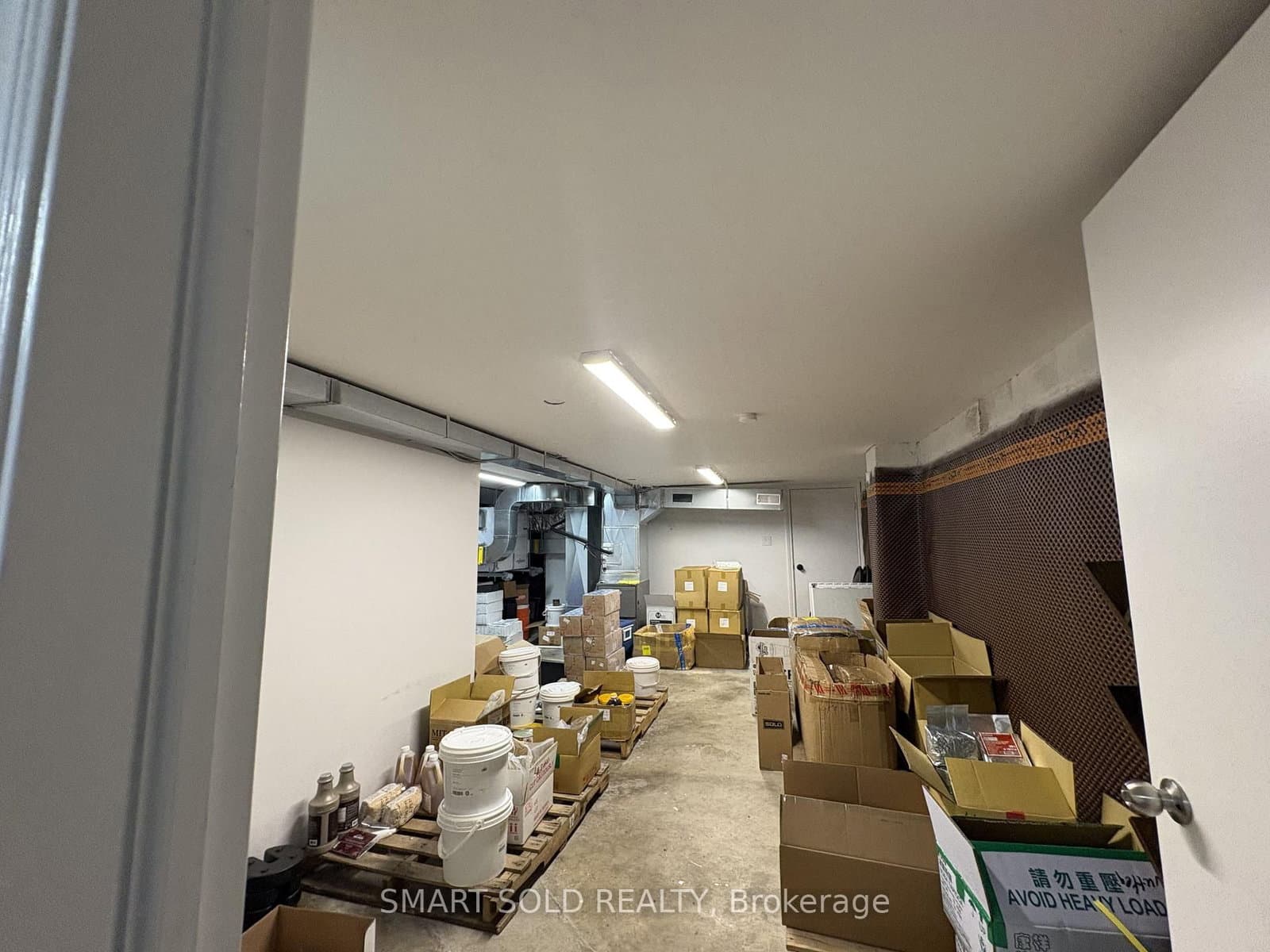 637 Bloor Street W thumbnail 30