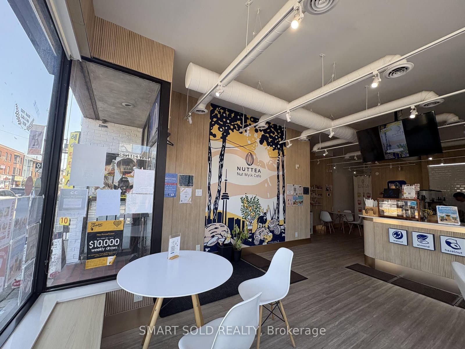 637 Bloor Street W thumbnail 6