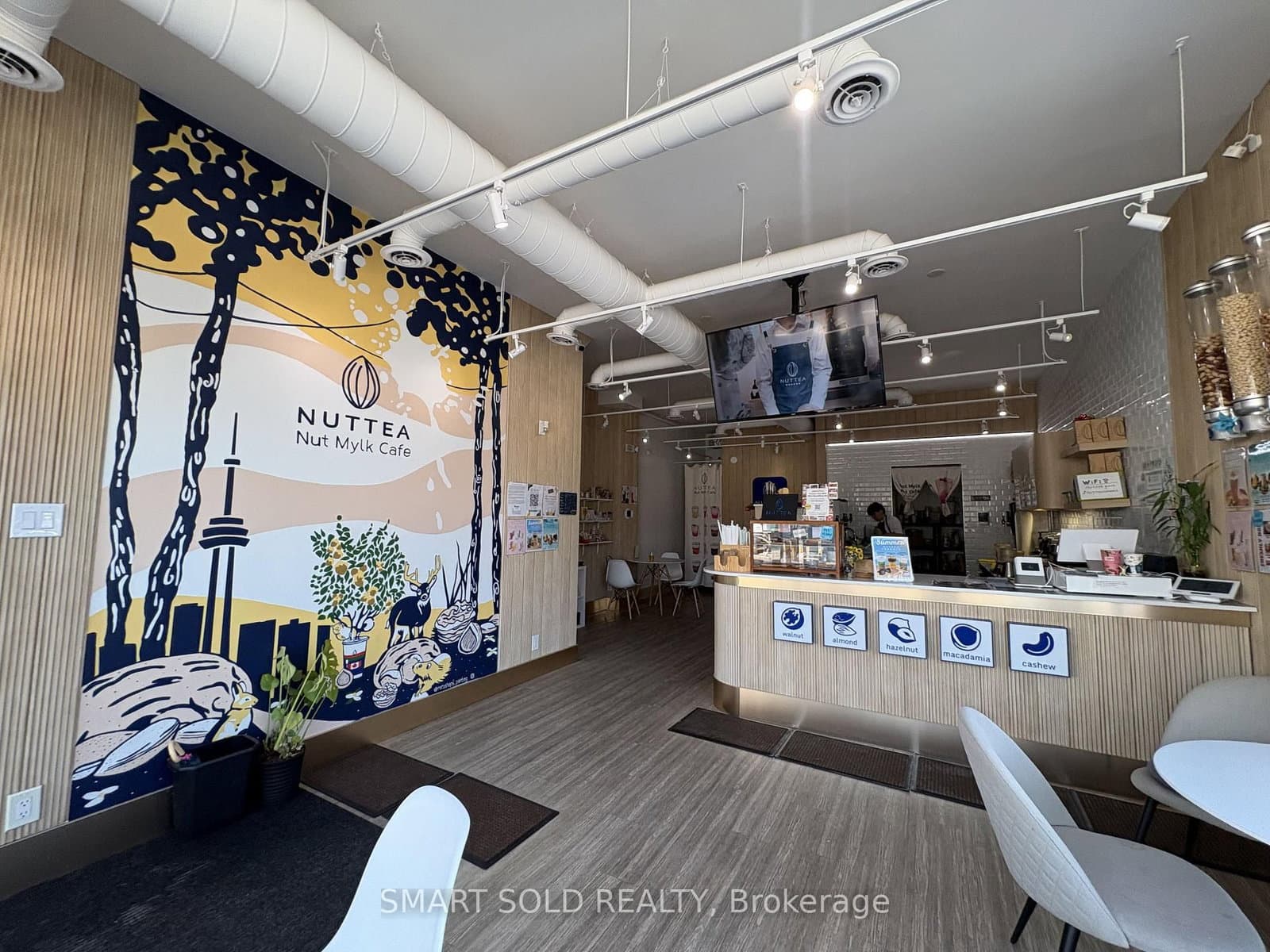 637 Bloor Street W thumbnail 7