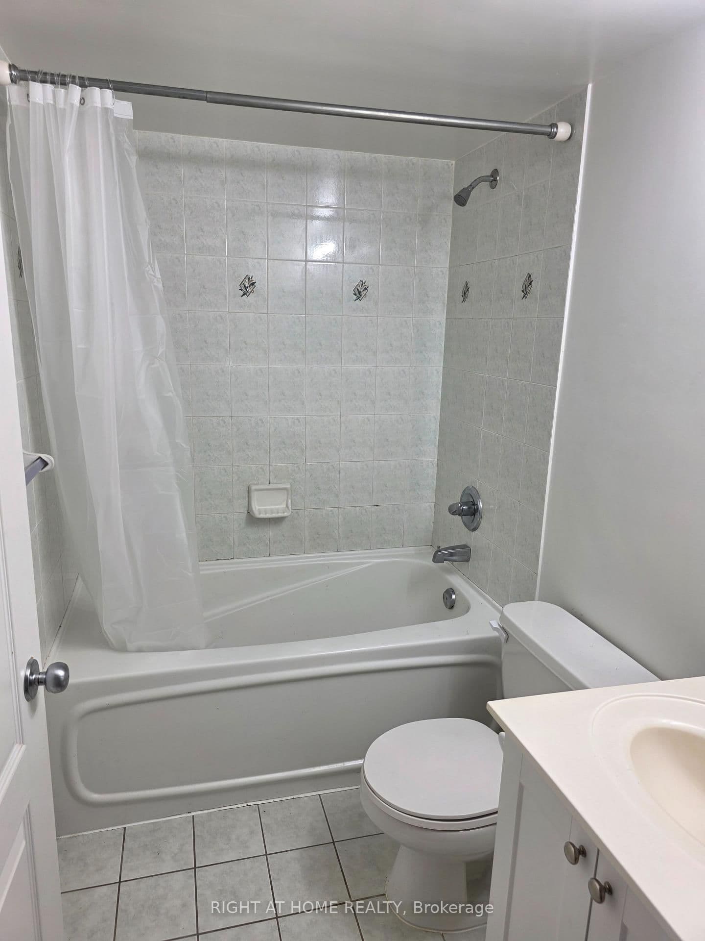 3 Rean Drive, Unit 1014 thumbnail 13