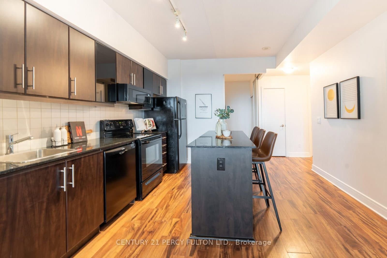 35 Brian Peck Crescent, Unit 1510 thumbnail 13