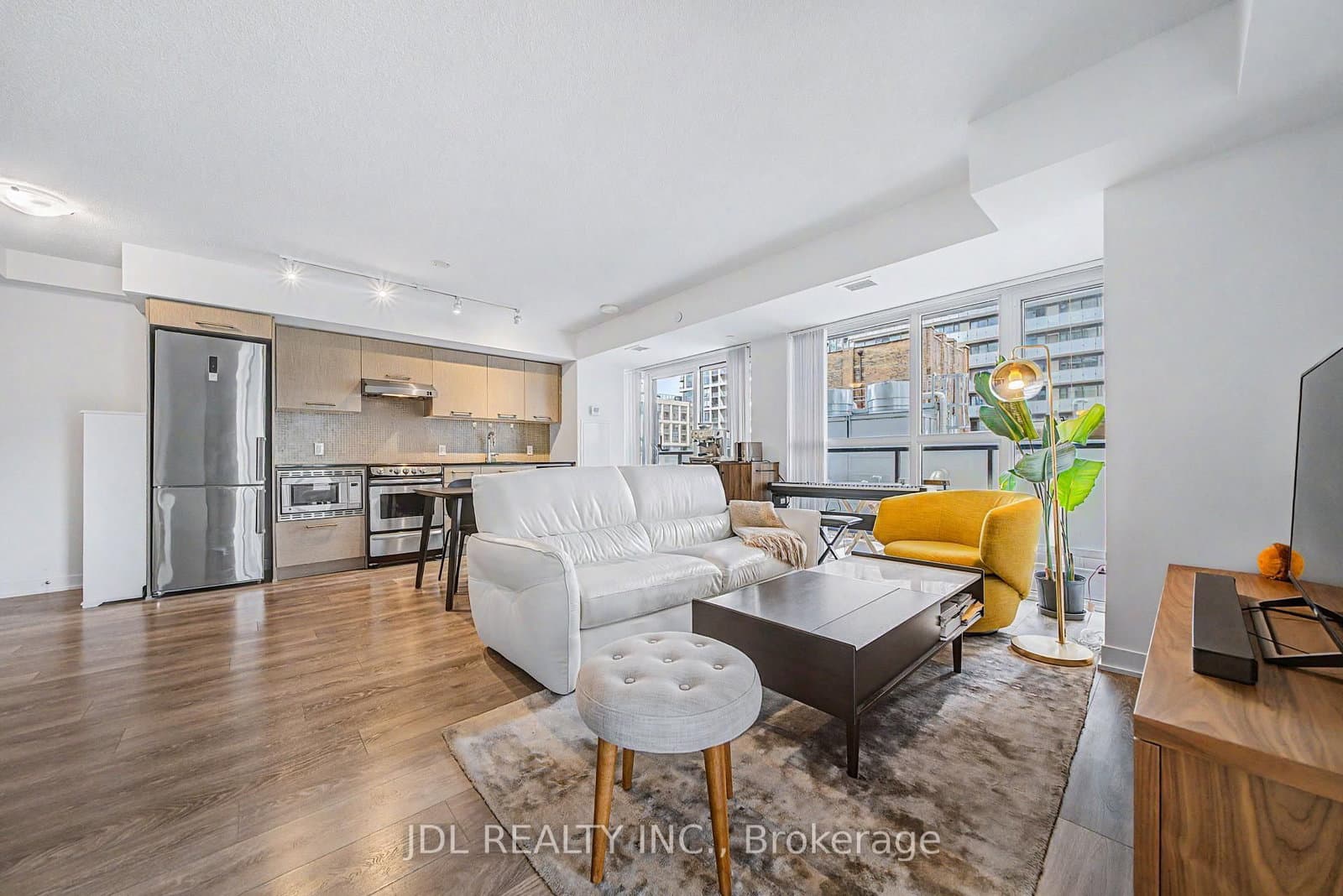 87 Peter Street, Unit 1411 thumbnail 11