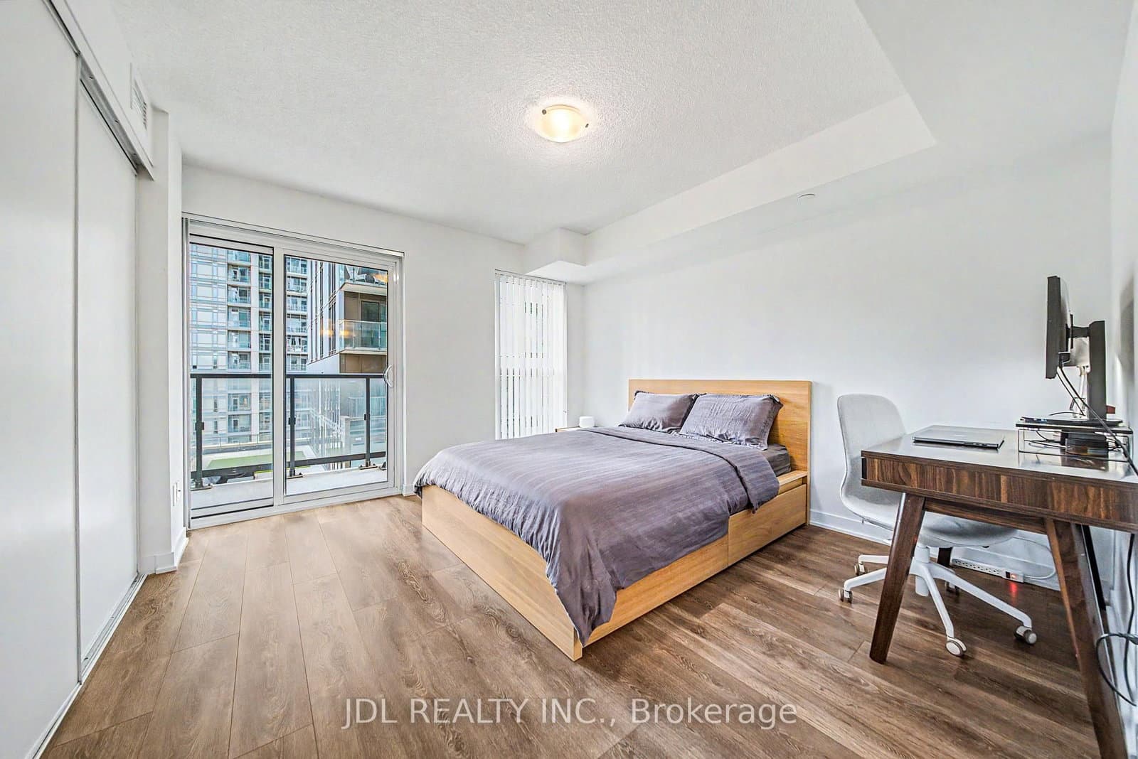 87 Peter Street, Unit 1411 thumbnail 15