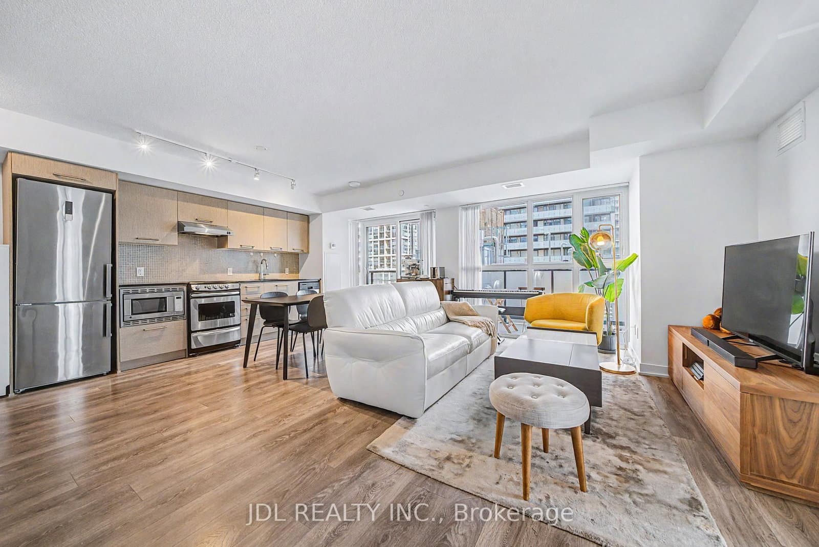 87 Peter Street, Unit 1411 thumbnail 9