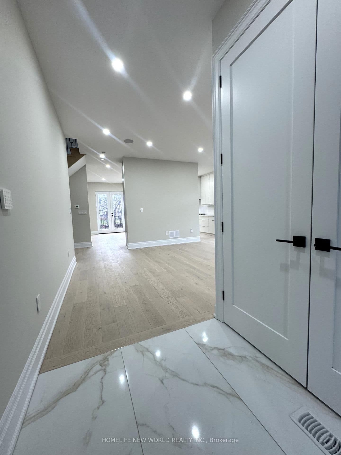 150 Viewmount Avenue thumbnail 13