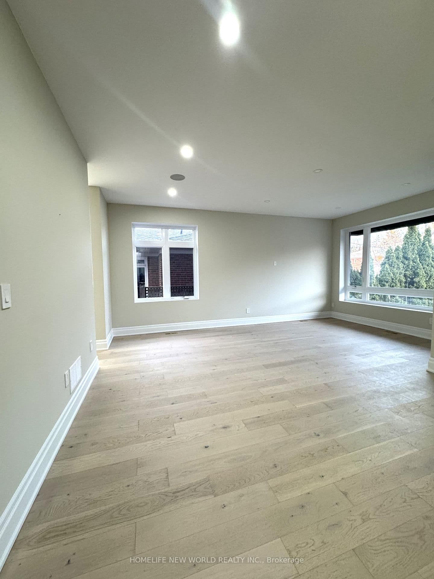 150 Viewmount Avenue thumbnail 16