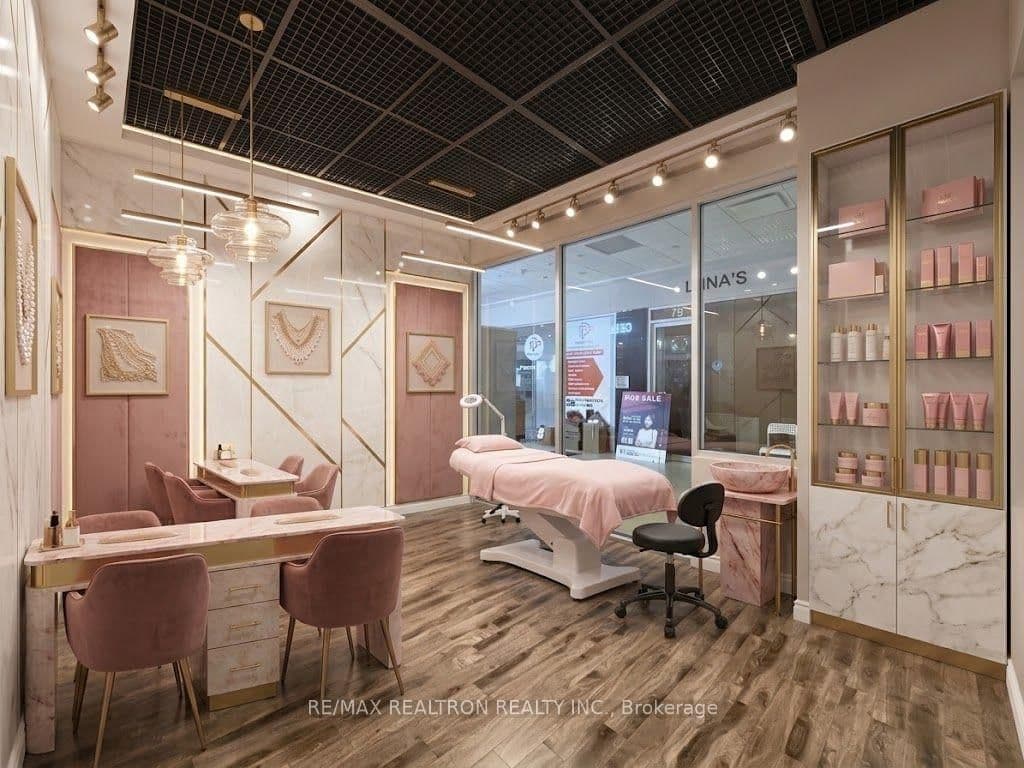 384 Yonge Street, Unit 93 thumbnail 10