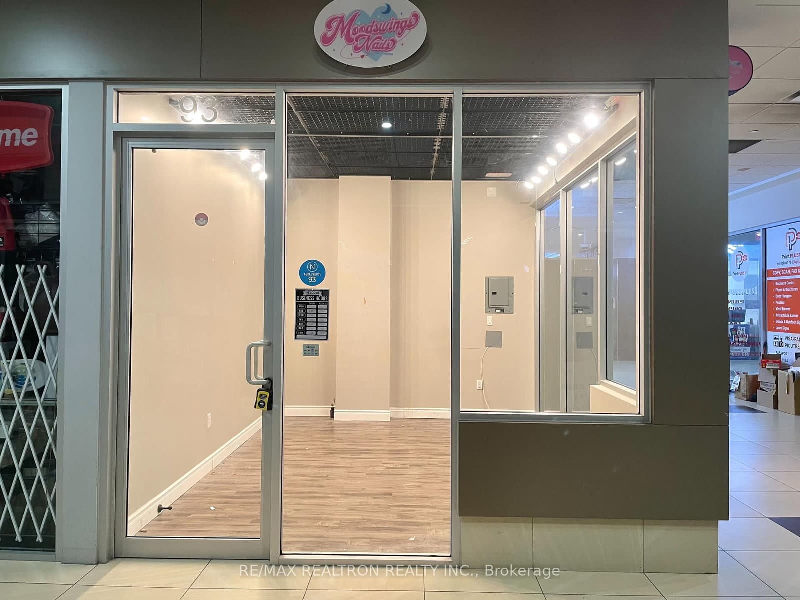 384 Yonge Street, Unit 93 thumbnail 8