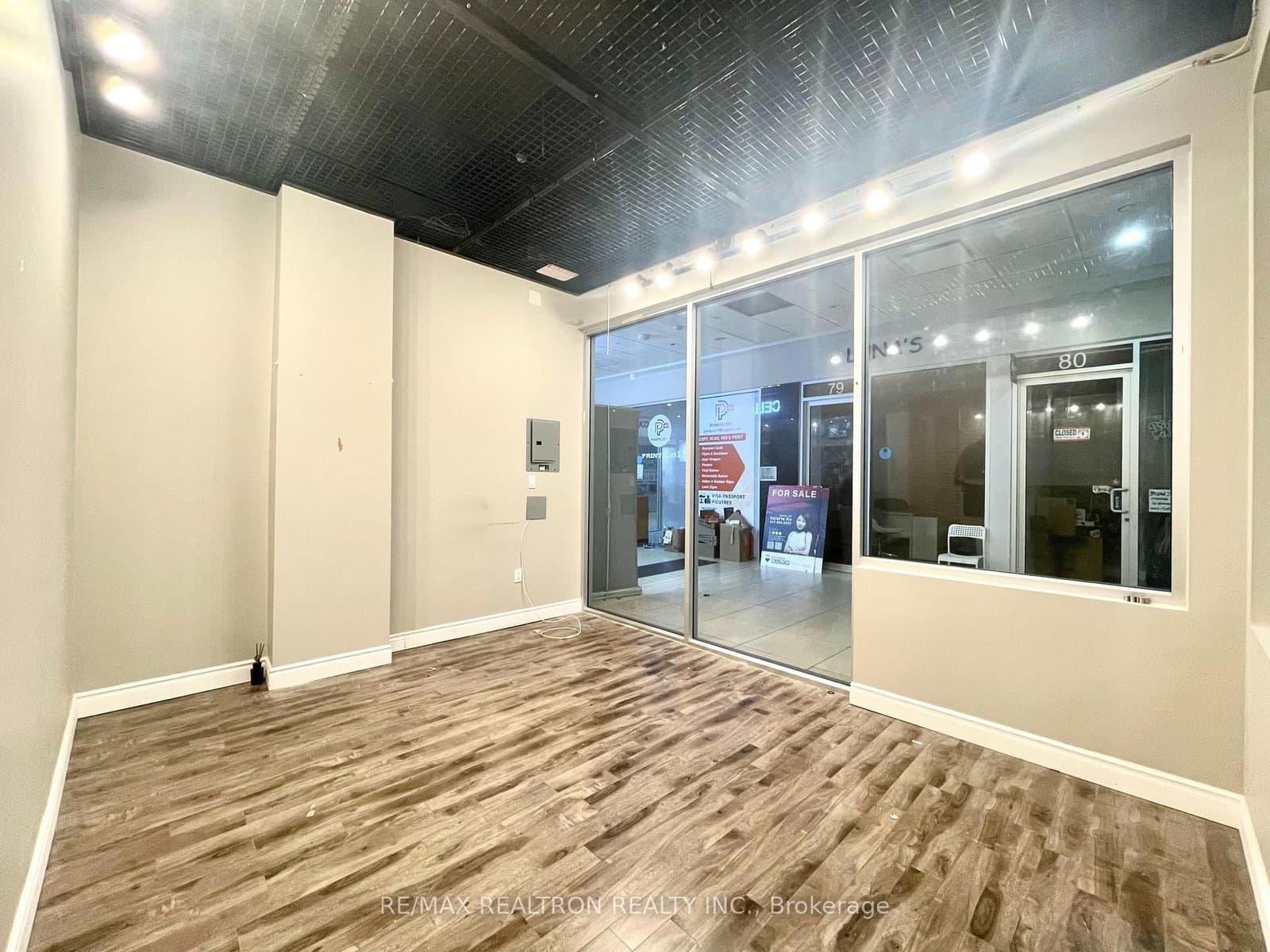 384 Yonge Street, Unit 93 thumbnail 9
