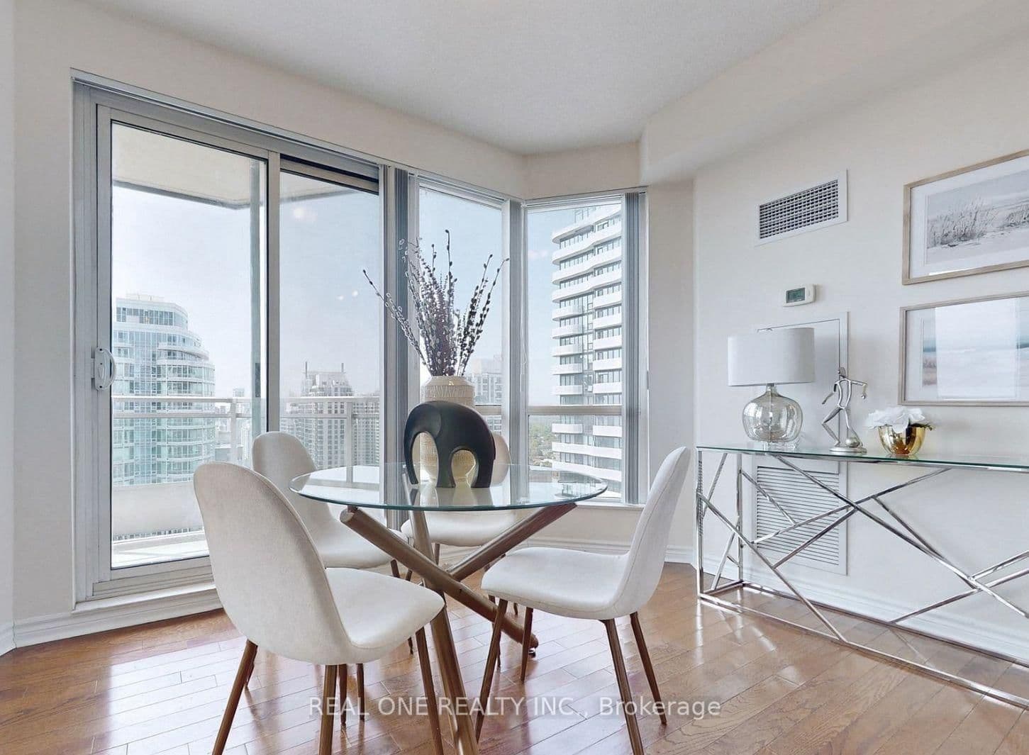 18 Holmes Avenue, Unit 2303 thumbnail 8
