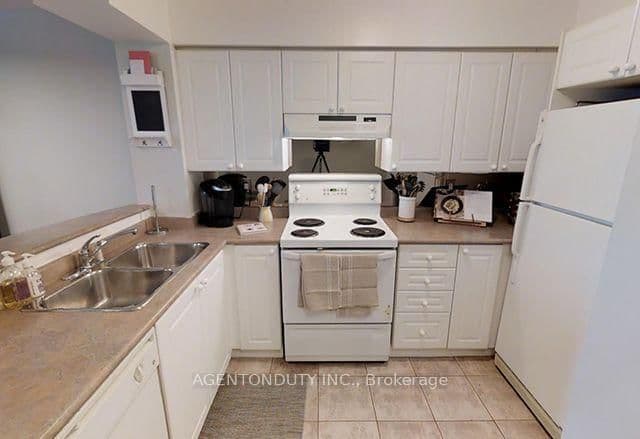 109 Front Street E, Unit 622 thumbnail 5