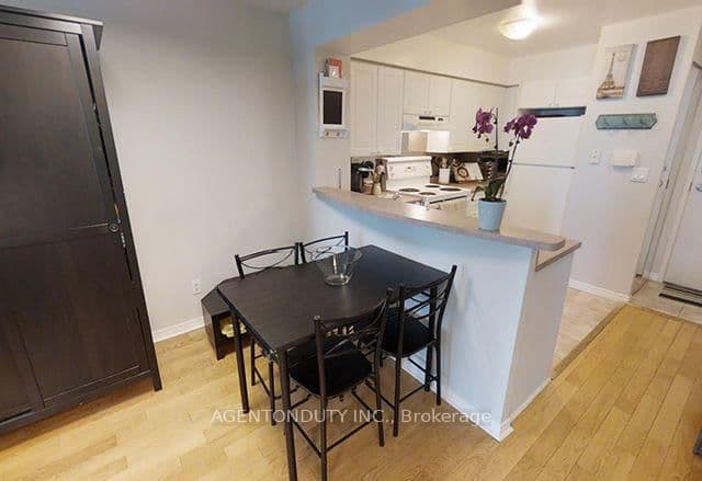 109 Front Street E, Unit 622 thumbnail 6