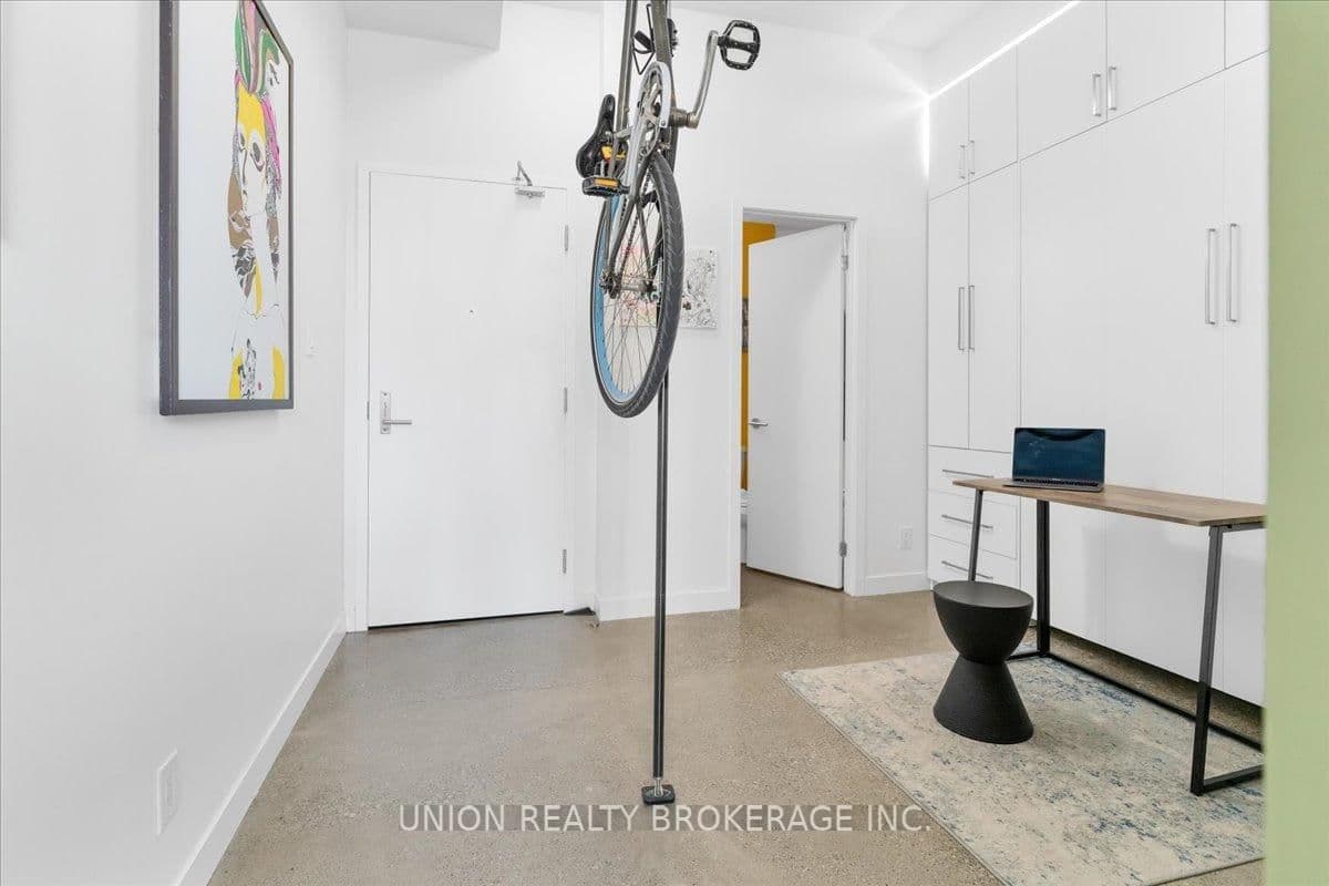 569 King Street E, Unit 404 thumbnail 36