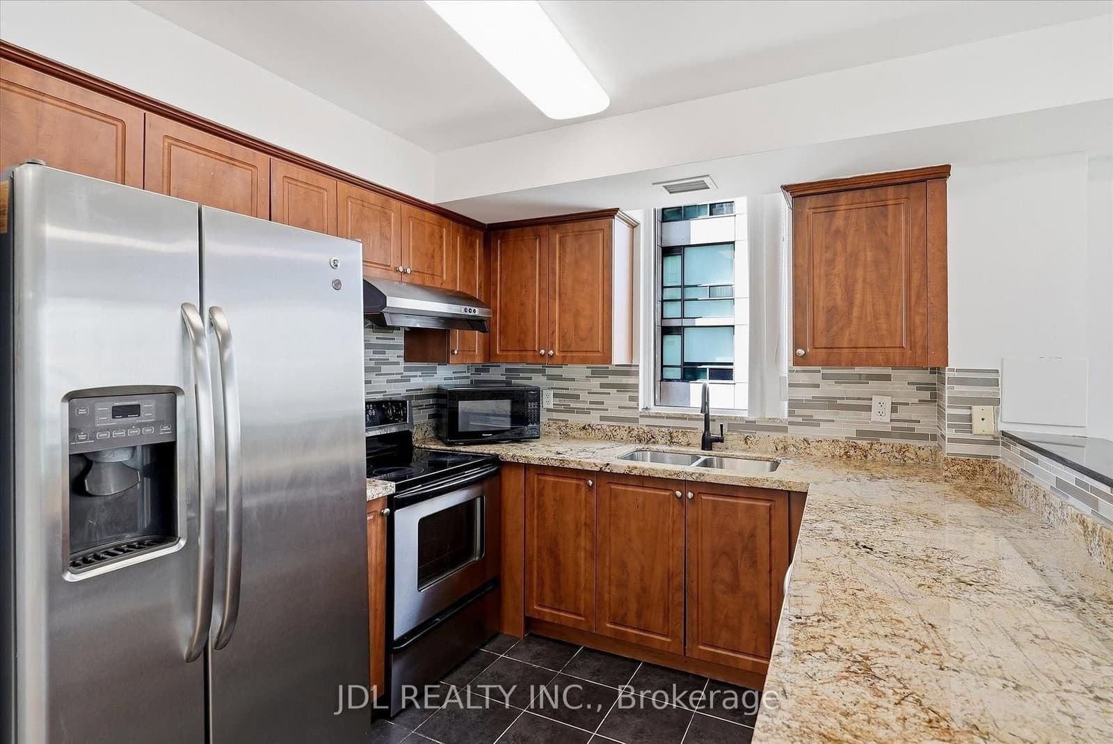 503 Beecroft Road, Unit 516 thumbnail 11