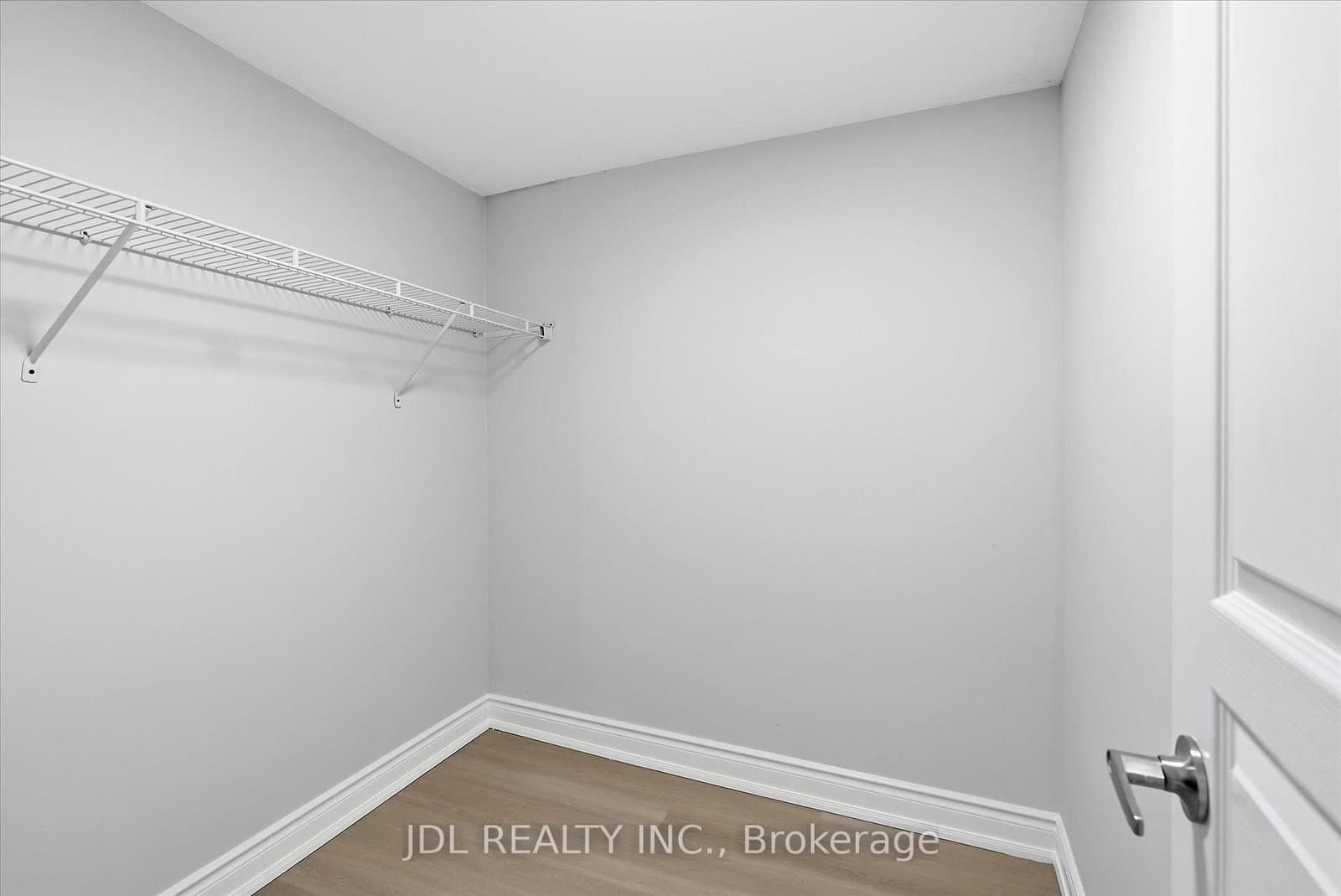 503 Beecroft Road, Unit 516 thumbnail 15