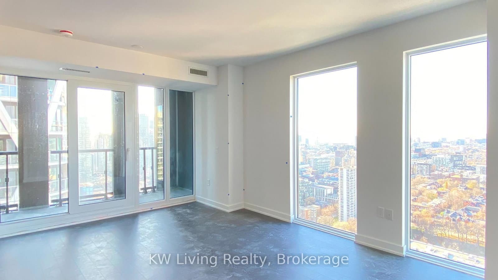 238 Simcoe Street, Unit 3208 thumbnail 10