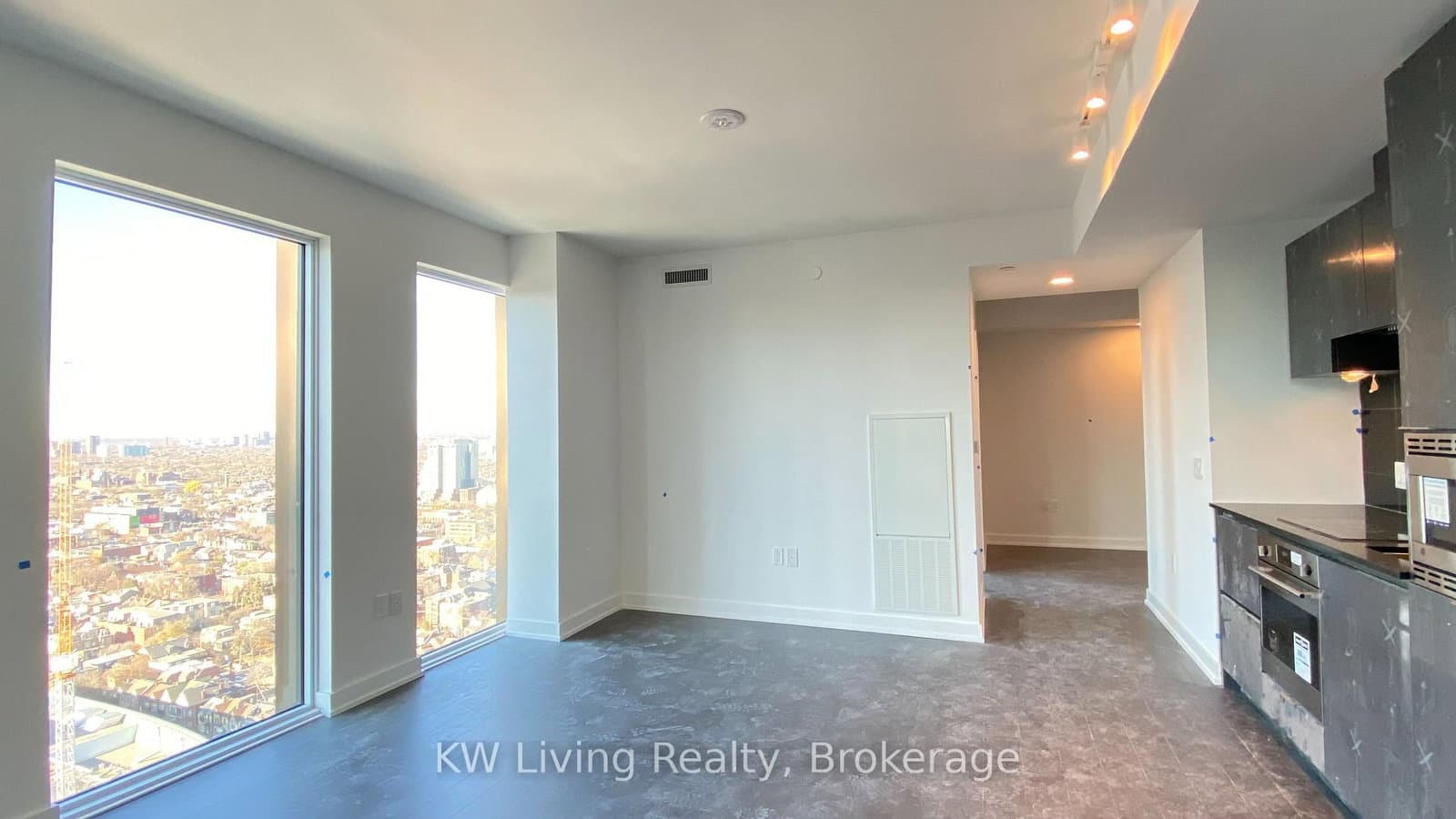 238 Simcoe Street, Unit 3208 thumbnail 13