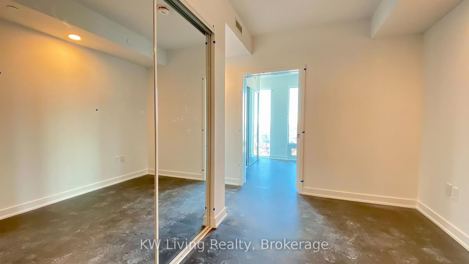 238 Simcoe Street, Unit 3208 thumbnail 22
