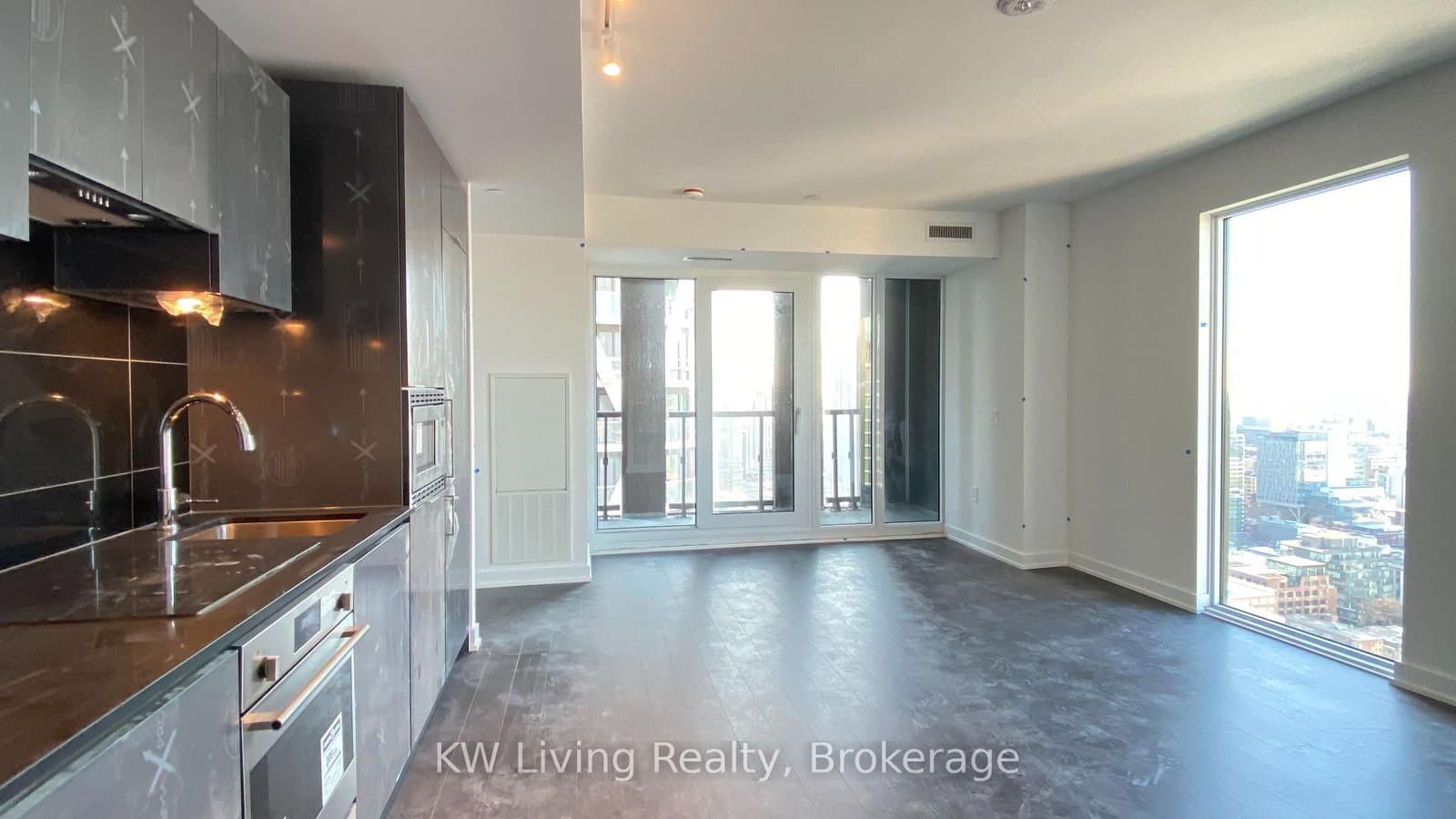 238 Simcoe Street, Unit 3208 thumbnail 27