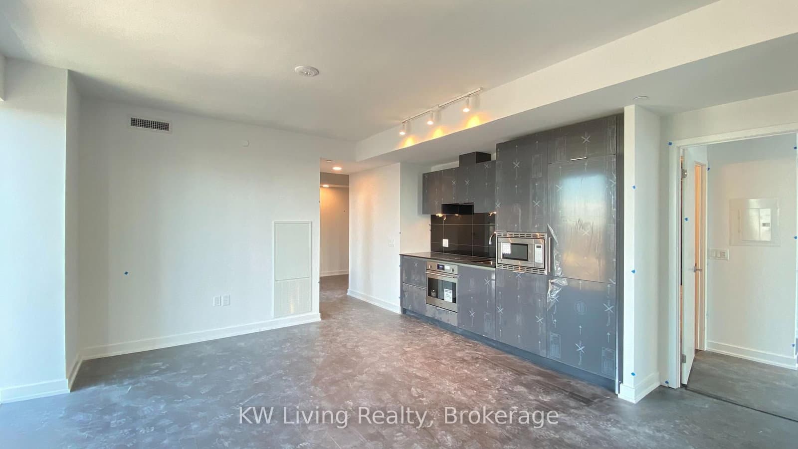 238 Simcoe Street, Unit 3208 thumbnail 30