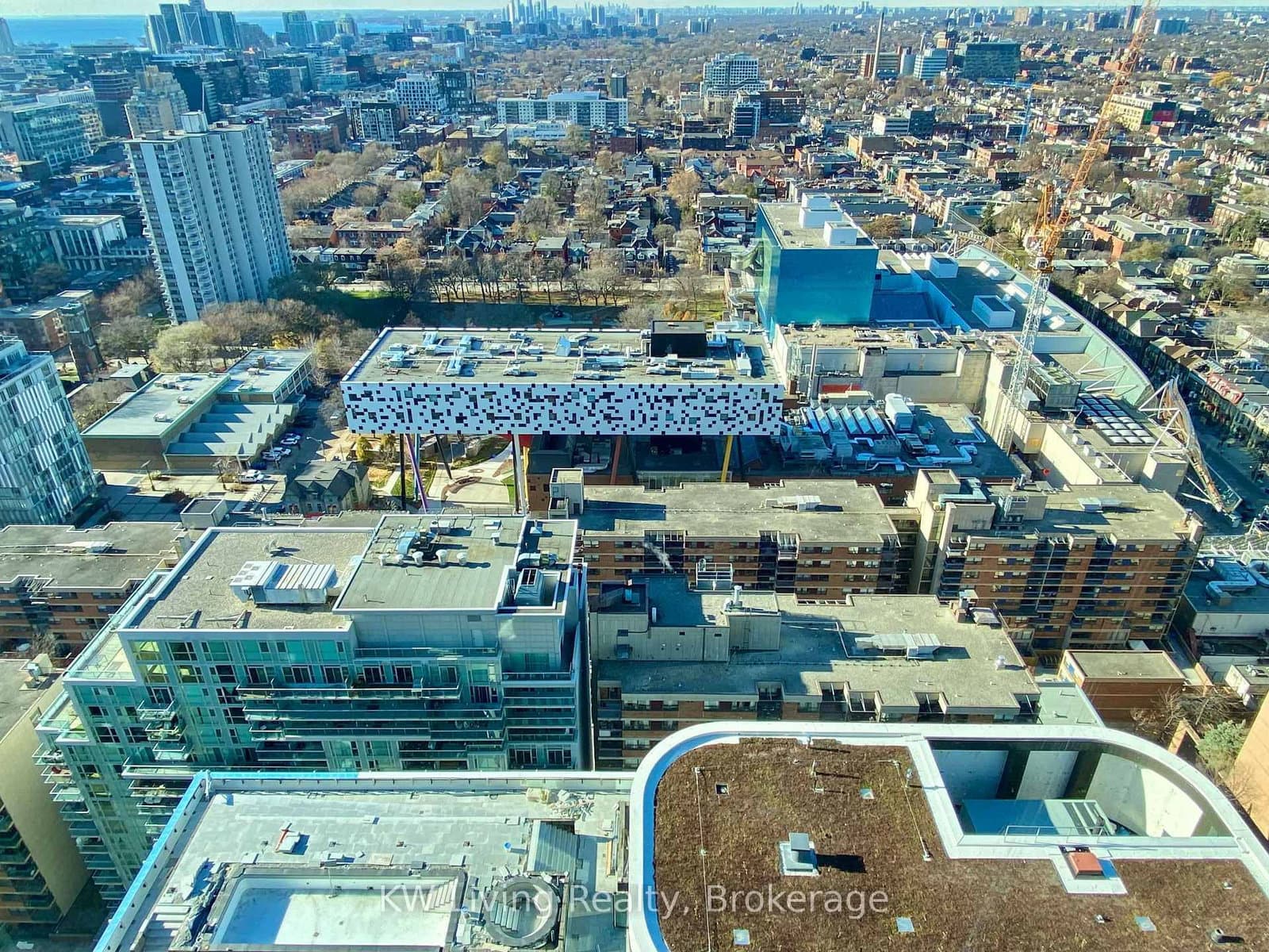 238 Simcoe Street, Unit 3208 thumbnail 34
