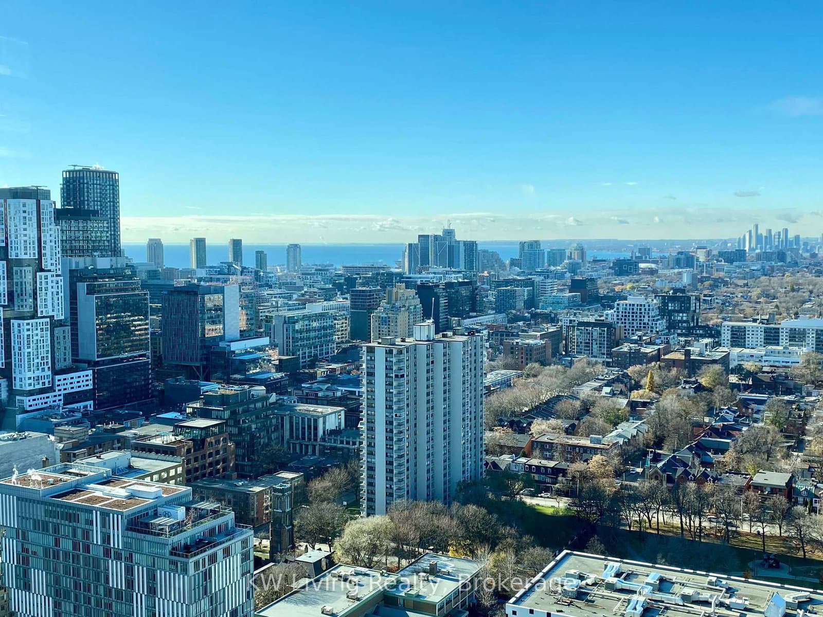 238 Simcoe Street, Unit 3208 thumbnail 35